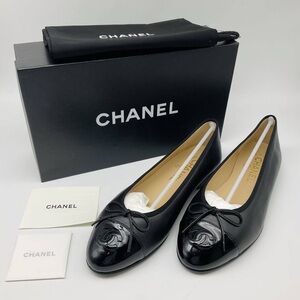 CHANEL Ballet Flats Size 38 | Lambskin Patent Calfskin Cap Toe | New
